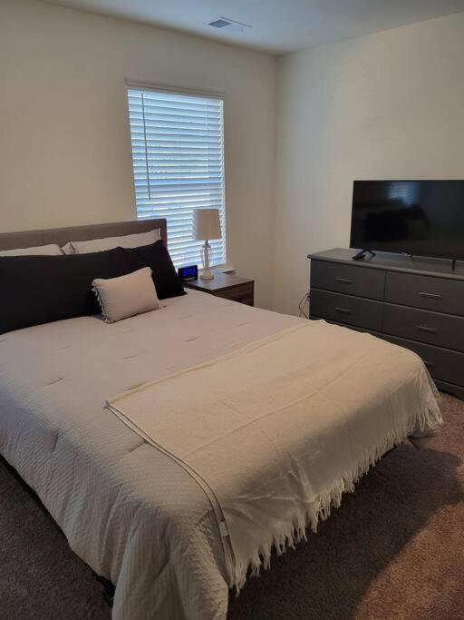 קולומביה Sc 3755 New 2 Bedroom Townhouse Ft Jackson & Usc מראה חיצוני תמונה